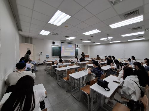 113.11.15 跨域課程講座-搖滾一刻，台中搖滾史(二)