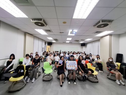 114.10.13 音樂產業展演概論